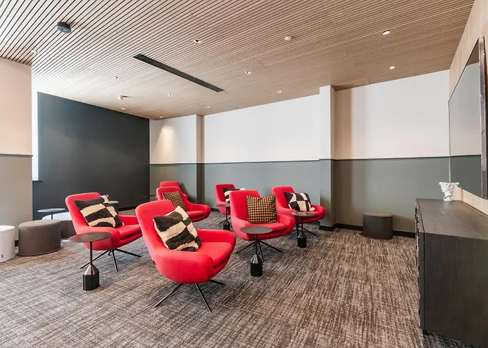 The Cornerstone Two By At * 더블린