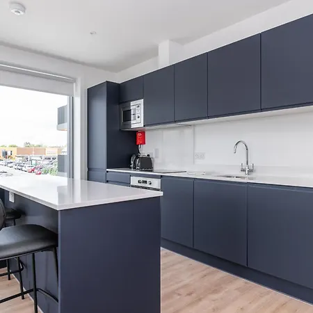 The Cornerstone Two By At * Dublino