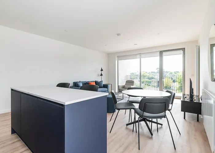 شقة The Cornerstone Two By At *