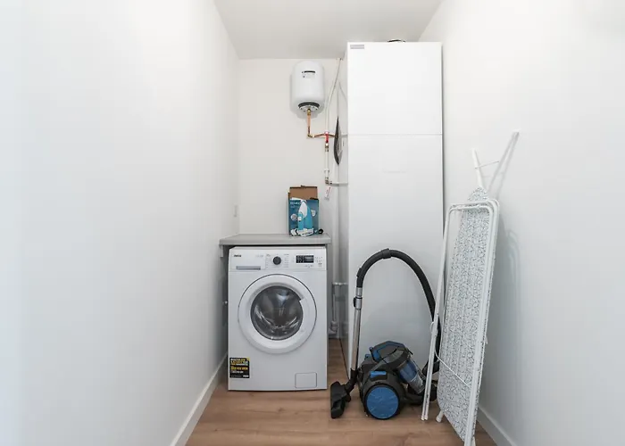 The Cornerstone Two By At 더블린