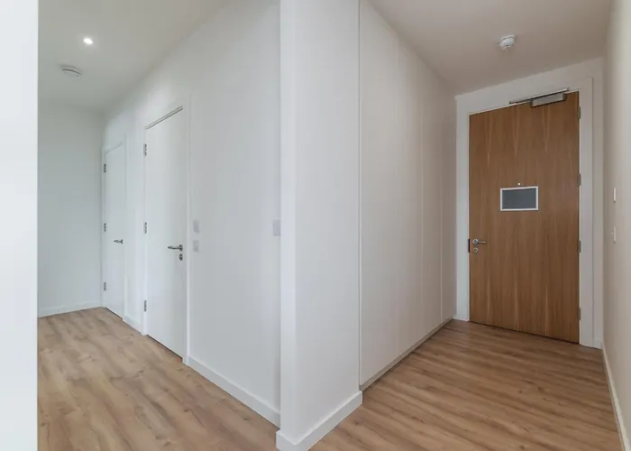 Lägenhet The Cornerstone Two By At *